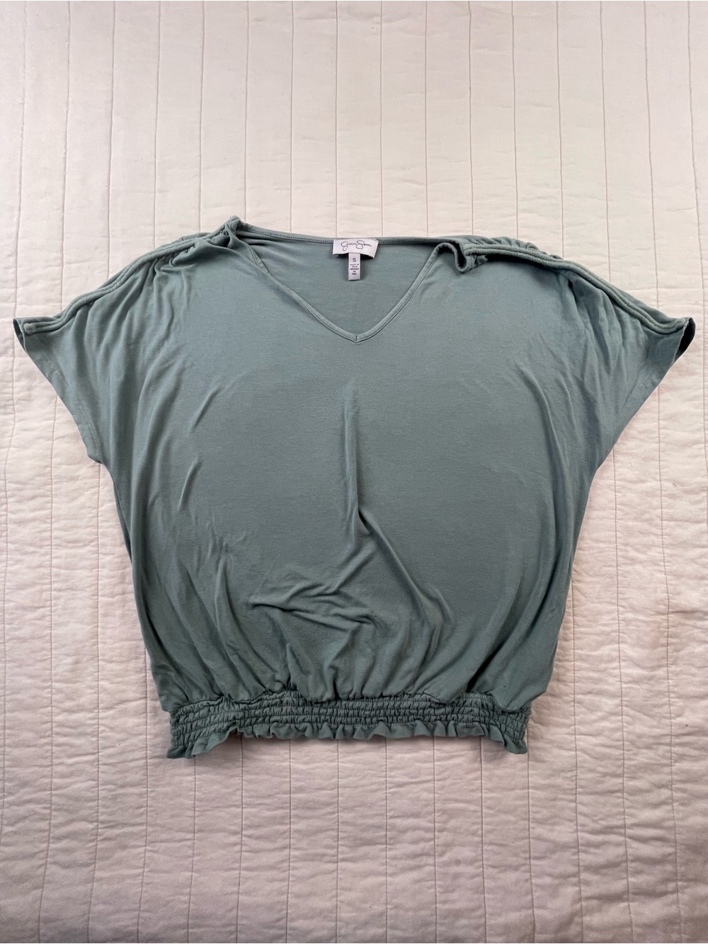 Jessica Simpson Sage Green V-Neck Short Sleeve Top Small